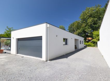 maison moderne avec garage