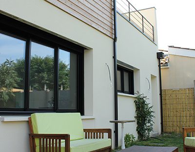 maison avec terrasse bois espace détente