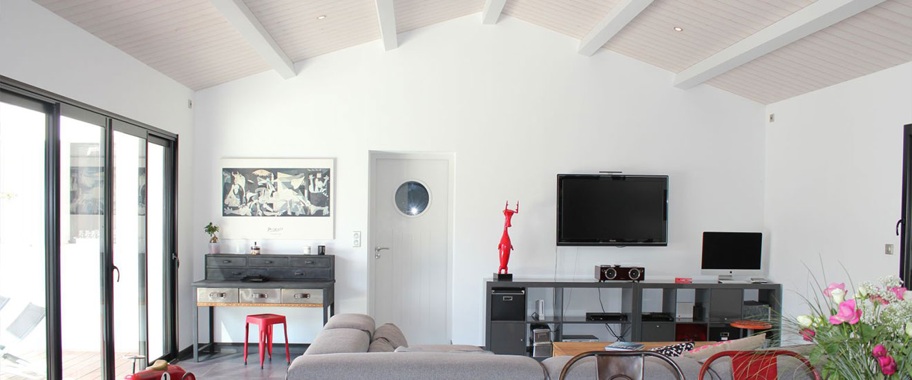 plafond rampant dans la maison