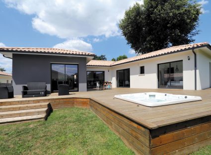 maison avec enduit ton galet