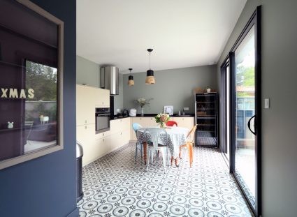 maison de ville avec cuisine ouverte