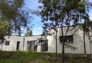 une maison toit terrasse signée Ariane Constructions