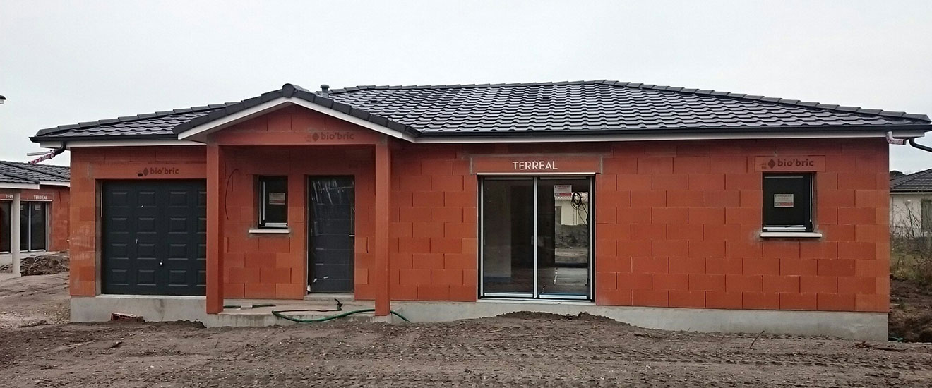 une-maison-contemporaine--IGC-menuiseries-panorama