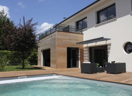 maison de ville piscine terrasse bois