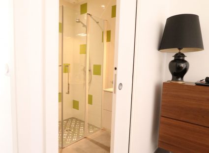 maison retaise contemporaine chambre salle de bain privative