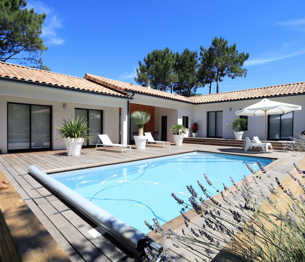 une jolie maison contemporaine dans les landes