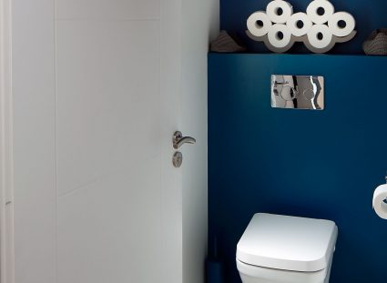 toilettes avec carreaux ciment