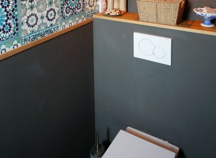 toilettes carrelage à motifs carreaux