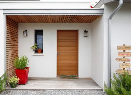 maison a bordeaux avec porche entrée
