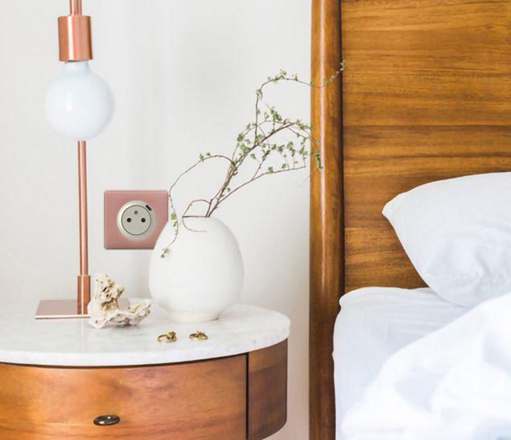 prise de courant avec chargeur intégré