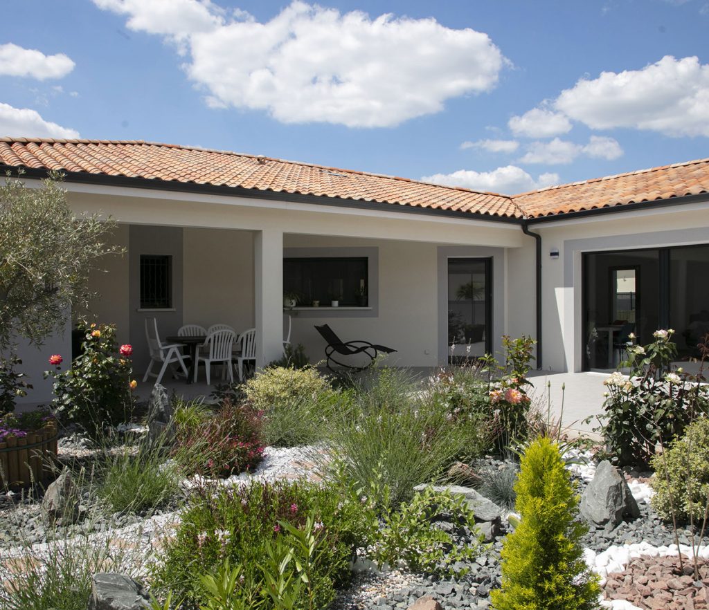 maison plain pied signée les maison aura