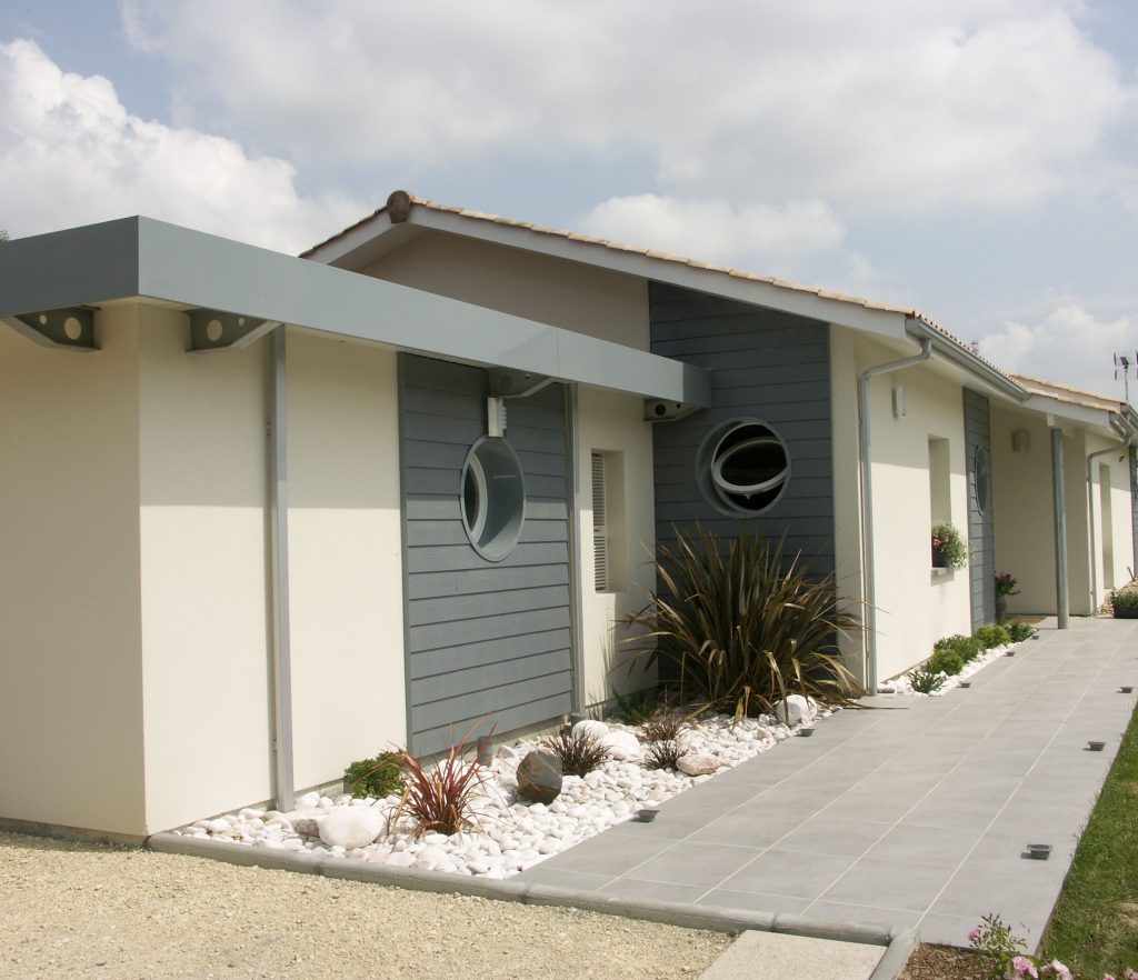 maison contemporaine avec bardage bois